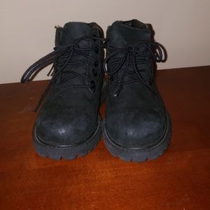 Boys 6c Black timberland boots